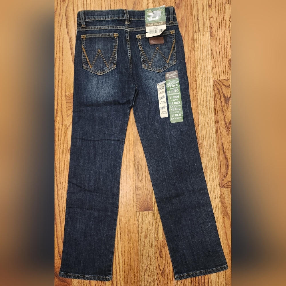11 Boys Reg Wrangler Retro Slim Straight Jeans *New w/tags - Picture 2 of 7
